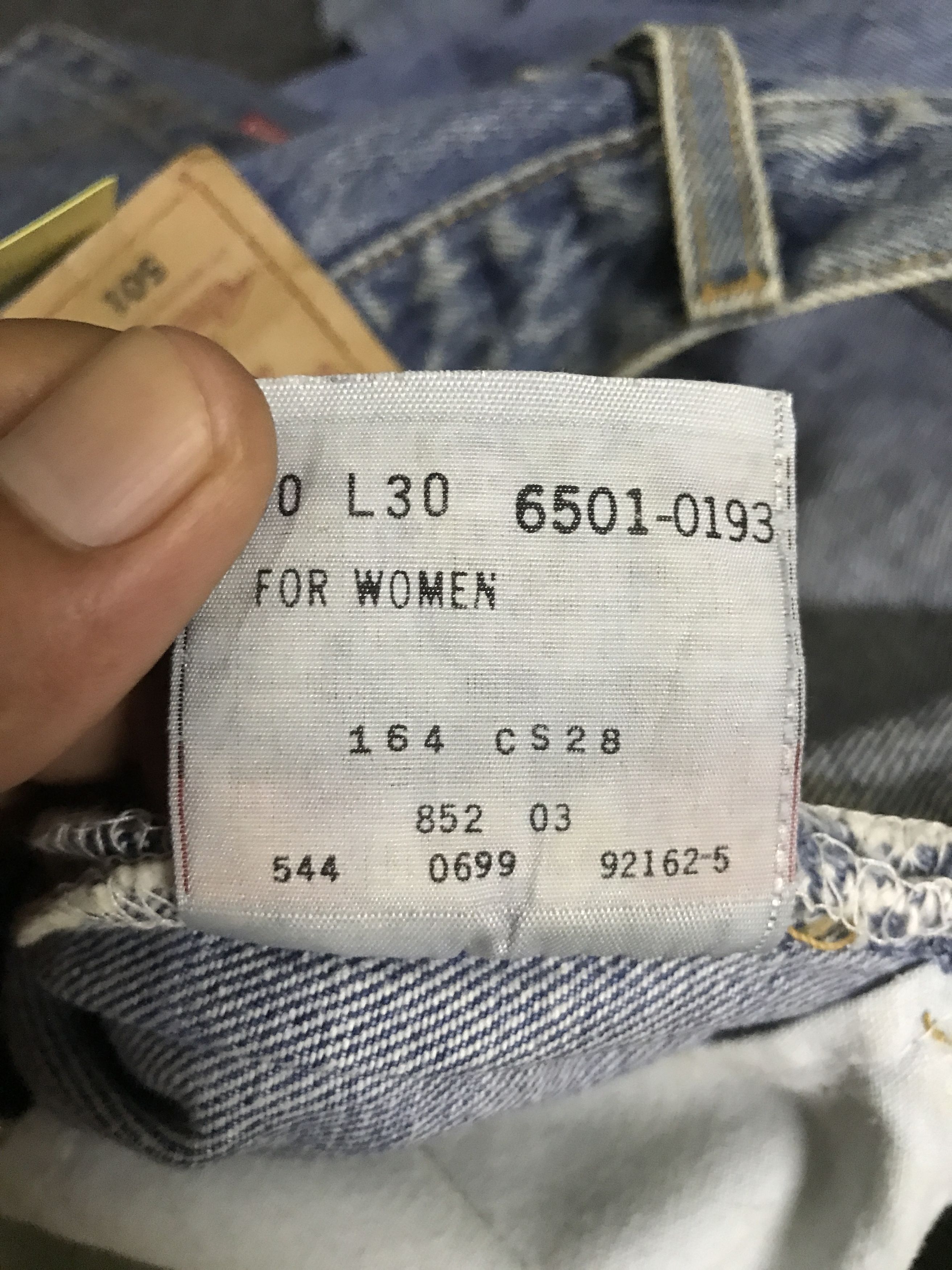 Levi's × Vintage VLEV140-Vintage Levis 501 Women Distressed Jeans Size 29" - 15 Thumbnail