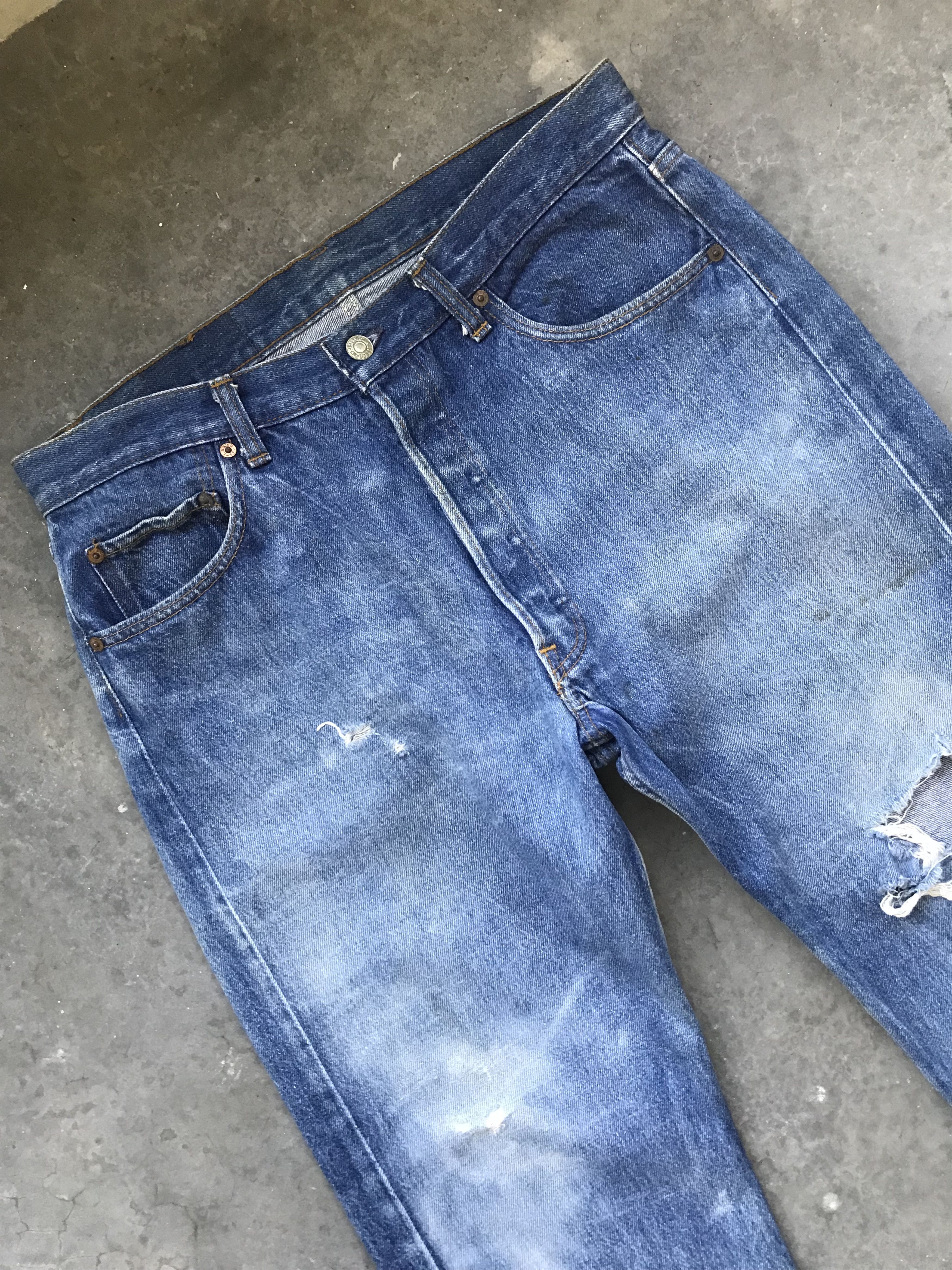 Levi's VLEV7 - Vintage 90s Levis 501 Distressed Denim Size US 33 - 2 Thumbnail