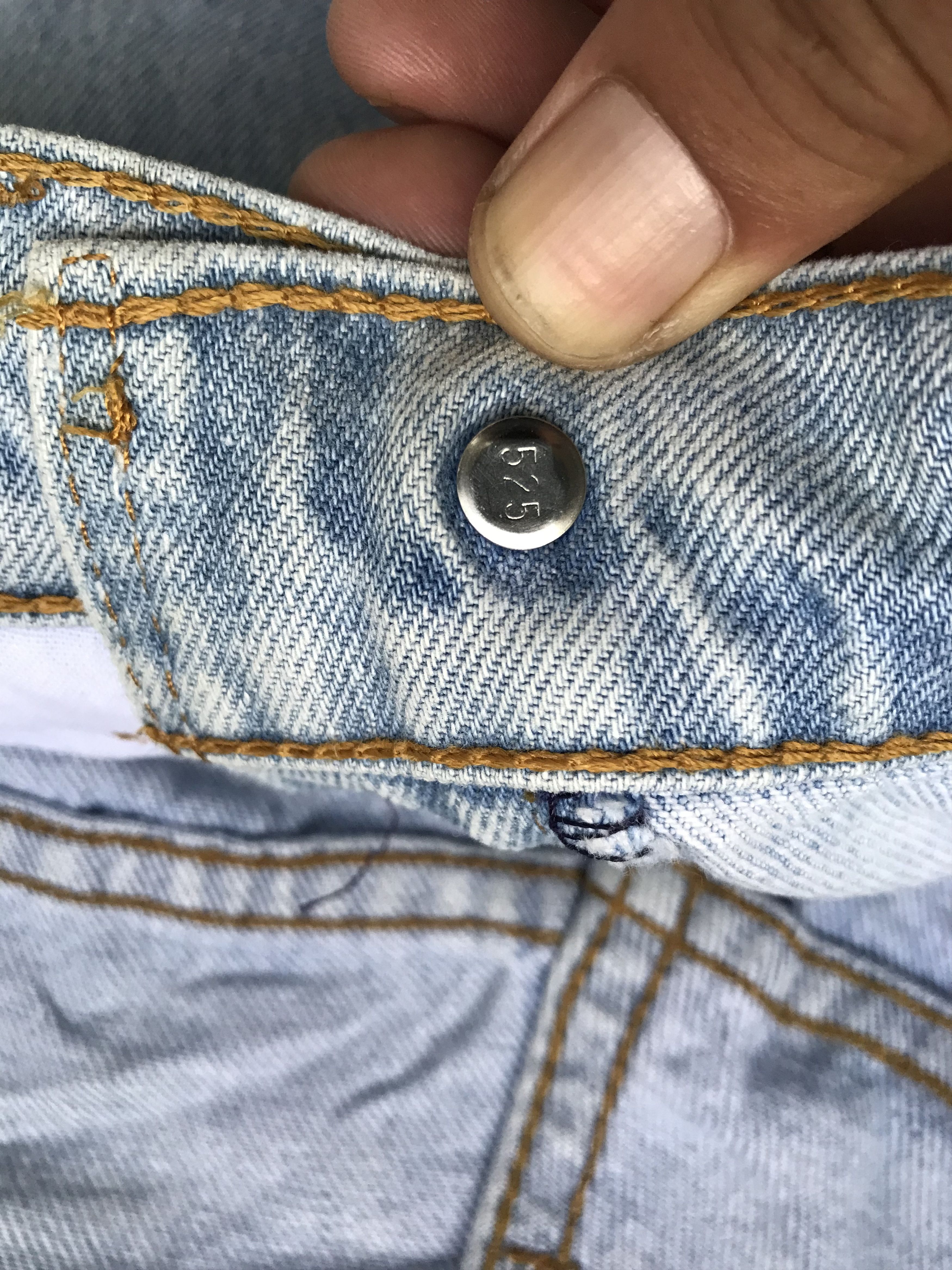 Levi's × Levi's Vintage Clothing × Vintage VLEV29 - Vintage Levis 520 Light Wash Denim Size US 30 / EU 46 - 5 Thumbnail
