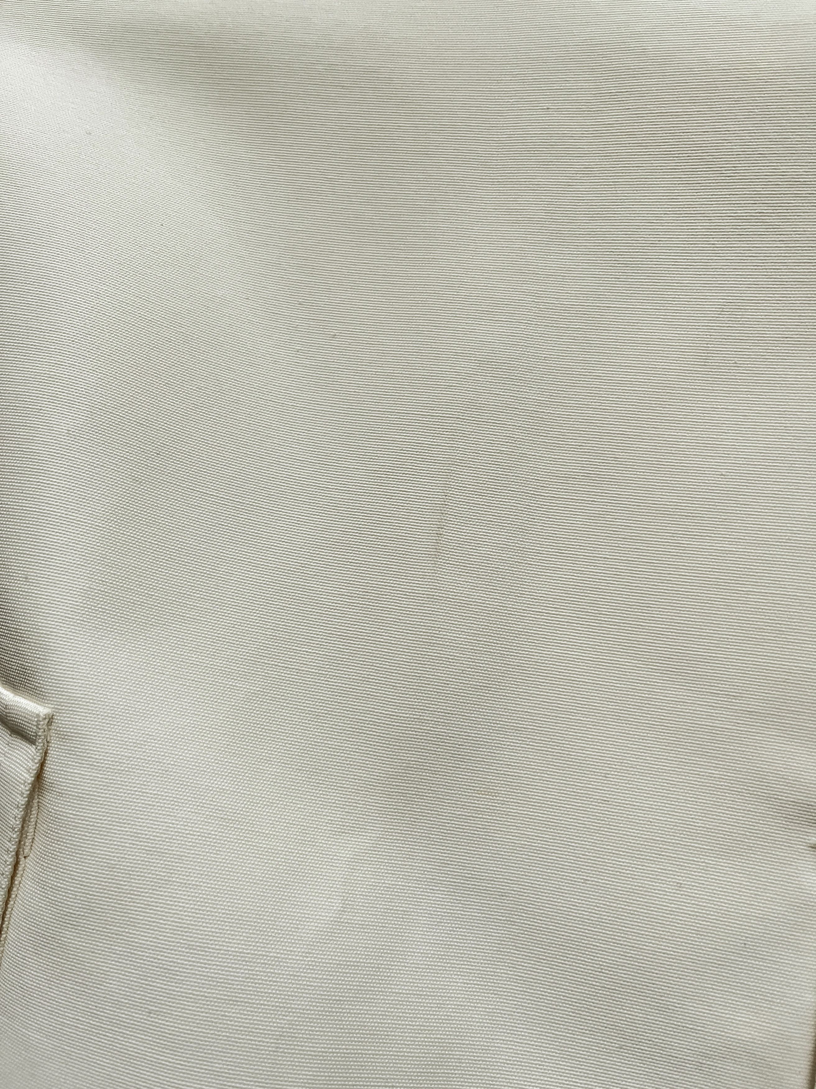 Gucci ⚡️QUICK SALE⚡️2014 Gucci Ivory/Cream Top Blouse Size S / US 4 / IT 40 - 6 Thumbnail