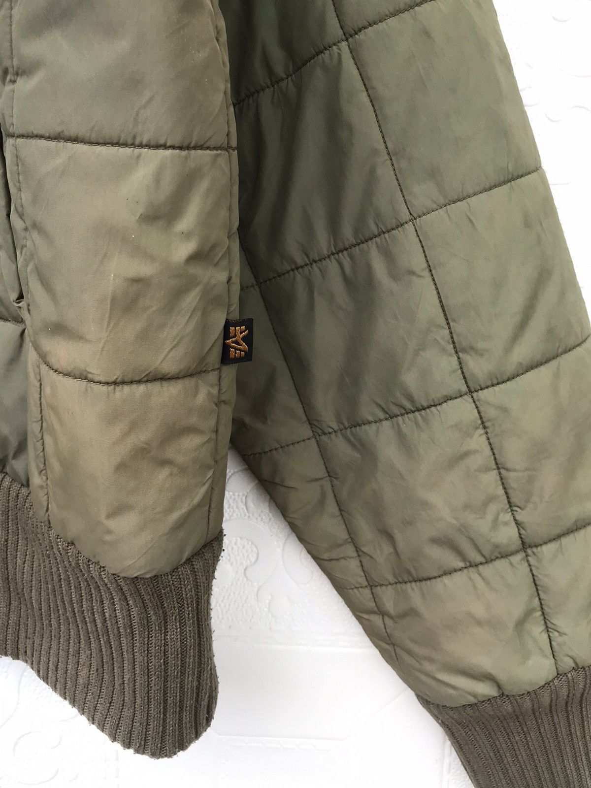 Alpha Industries × Vintage Vintage Alpha Industries Sun Faded Puffer Jacket Size US M / EU 48-50 / 2 - 8 Thumbnail