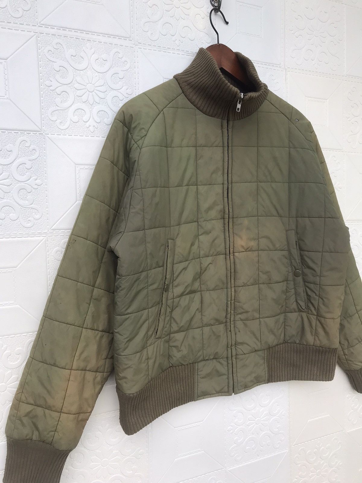 Alpha Industries × Vintage Vintage Alpha Industries Sun Faded Puffer Jacket Size US M / EU 48-50 / 2 - 5 Thumbnail