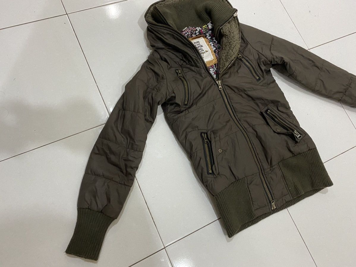 Von Dutch VTG Von Dutch Light Puffer Jacket Size L / US 10 / IT 46 - 3 Thumbnail