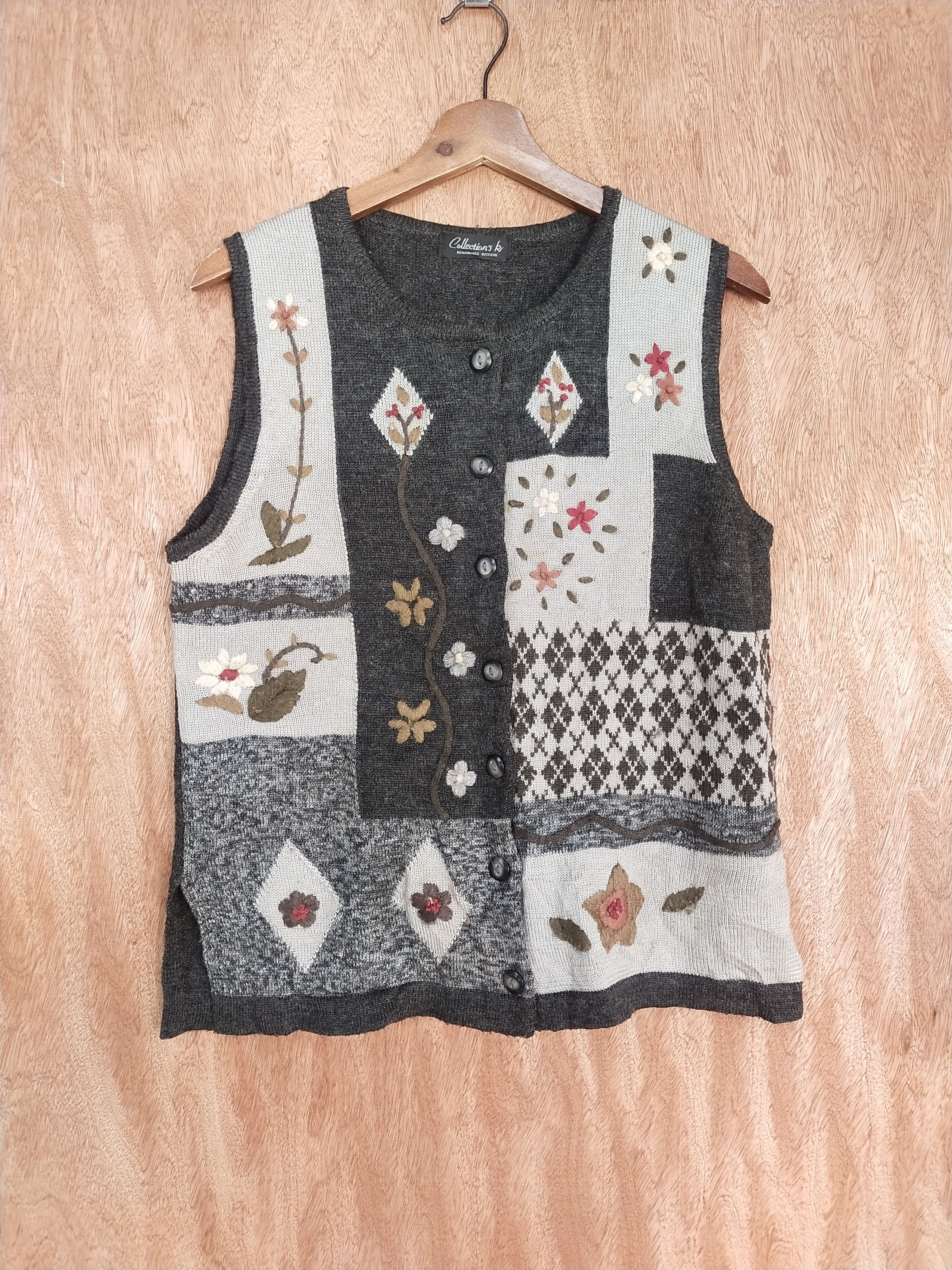 Vintage Collection's K gray art vest cardigan knitwear #S156 Size US S / EU 44-46 / 1 - 1 Thumbnail