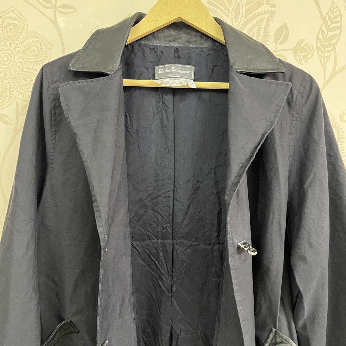 Salvatore Ferragamo × Vintage Salvatore Ferragamo Long Coat Trench Jacket Size US L / EU 52-54 / 3 - 14 Thumbnail