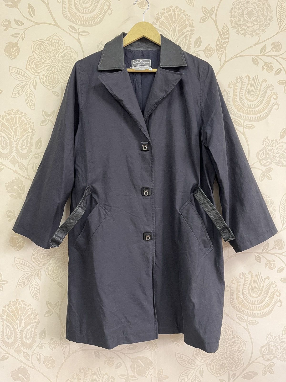 Salvatore Ferragamo × Vintage Salvatore Ferragamo Long Coat Trench Jacket Size US L / EU 52-54 / 3 - 20 Thumbnail