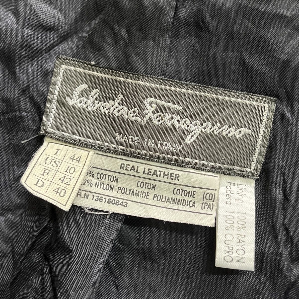 Salvatore Ferragamo × Vintage Salvatore Ferragamo Long Coat Trench Jacket Size US L / EU 52-54 / 3 - 3 Thumbnail