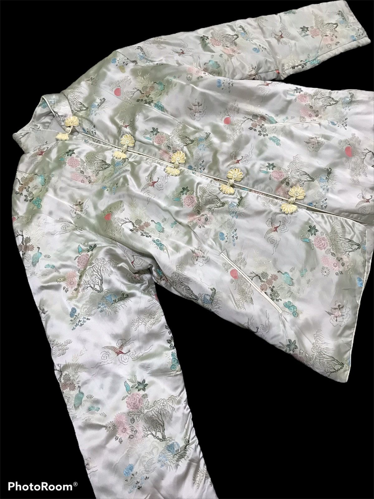 Designer × Traditional Weatherwear × Vintage Traditional Mandarin Embroidered Silk Jacket Size US S / EU 44-46 / 1 - 2 Thumbnail