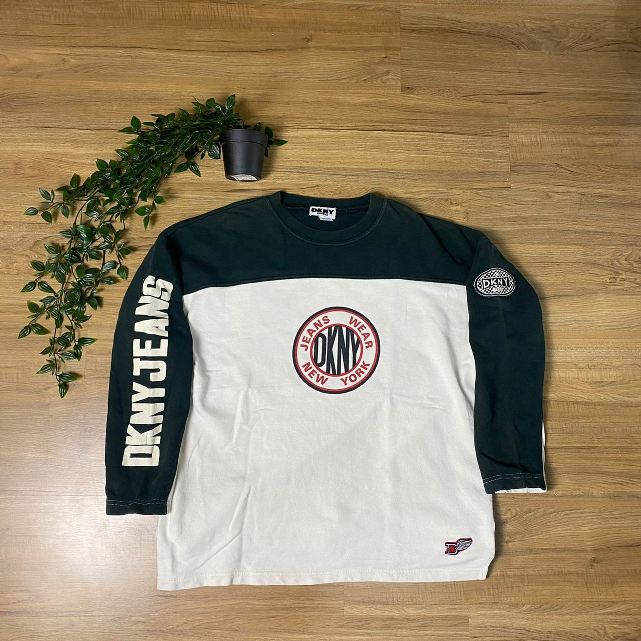 Vintage 90's Sweatshirt DKNY Jeans Wear New York Centre Logo