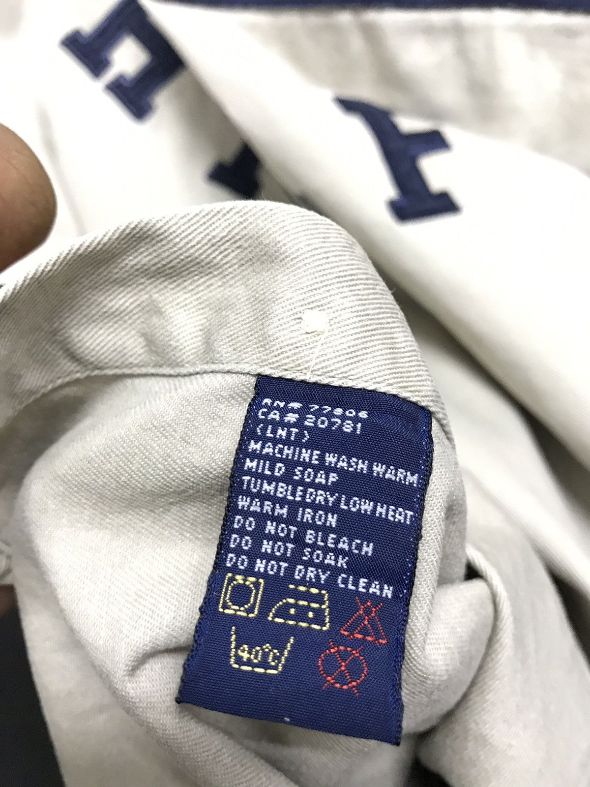 Tommy Hilfiger Heat!!🔥 Iconic Tommy Hillfiger Big Flag Shirt Button Up Size US XL / EU 56 / 4 - 8 Thumbnail