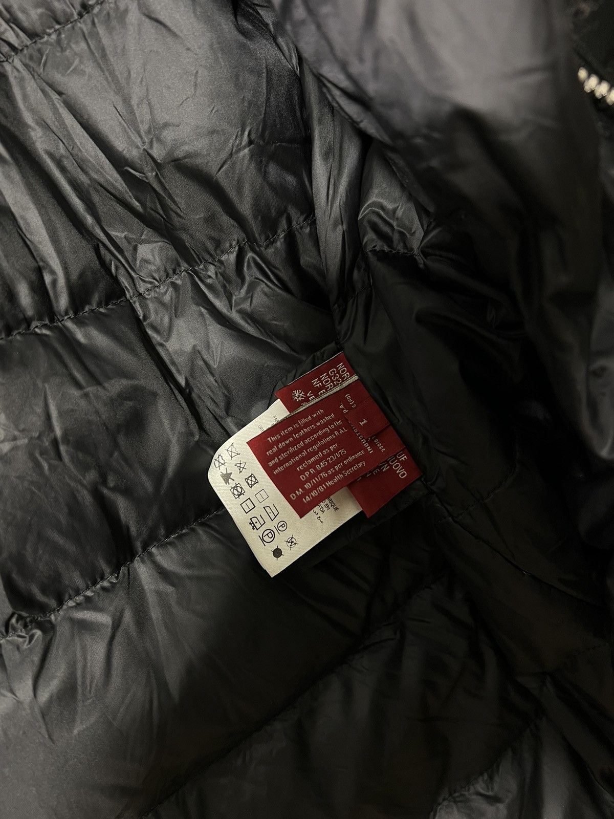 Moncler Moncler Gamme Rouge Jacket Anita Size S / US 4 / IT 40 - 12 Thumbnail