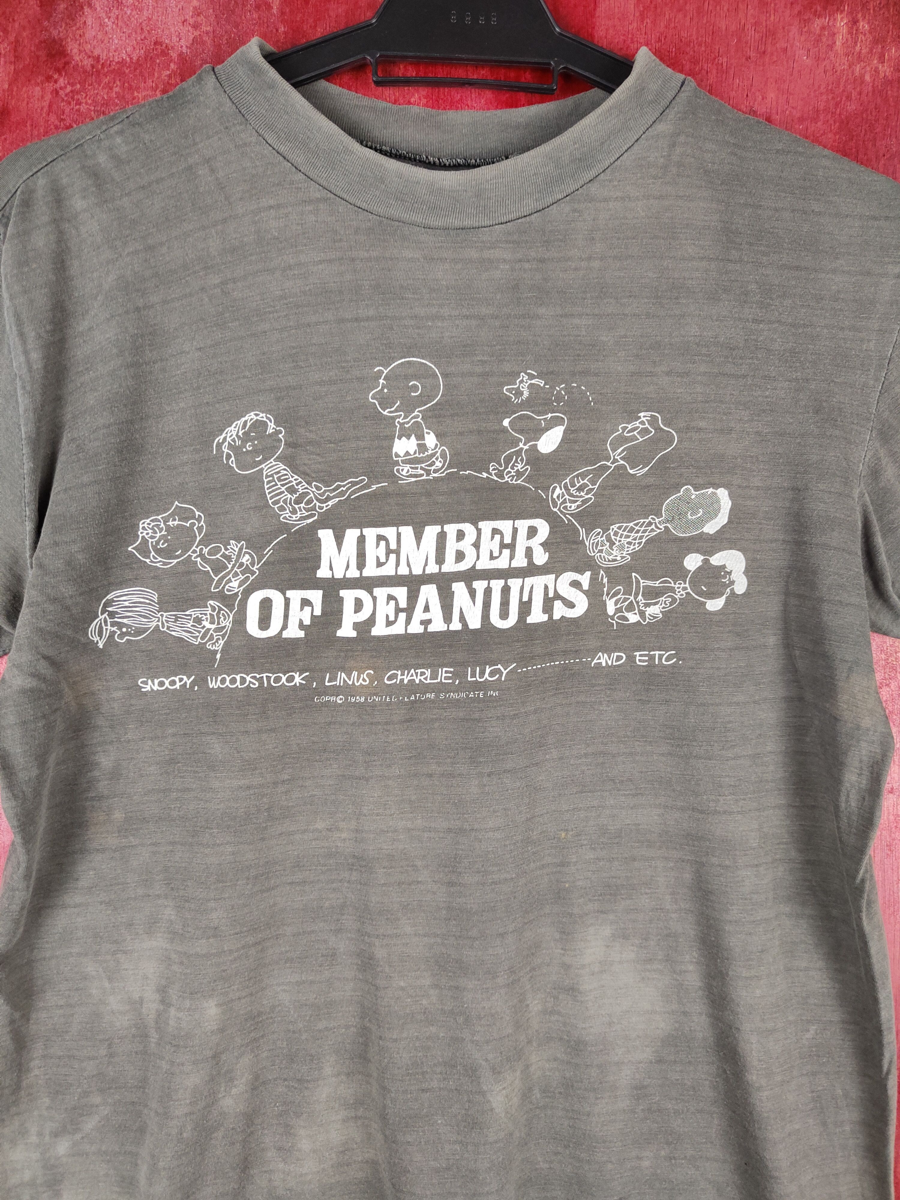 Japanese Brand Member of Peanuts Black Faded vintage tee #S650 Size US M / EU 48-50 / 2 - 2 Thumbnail
