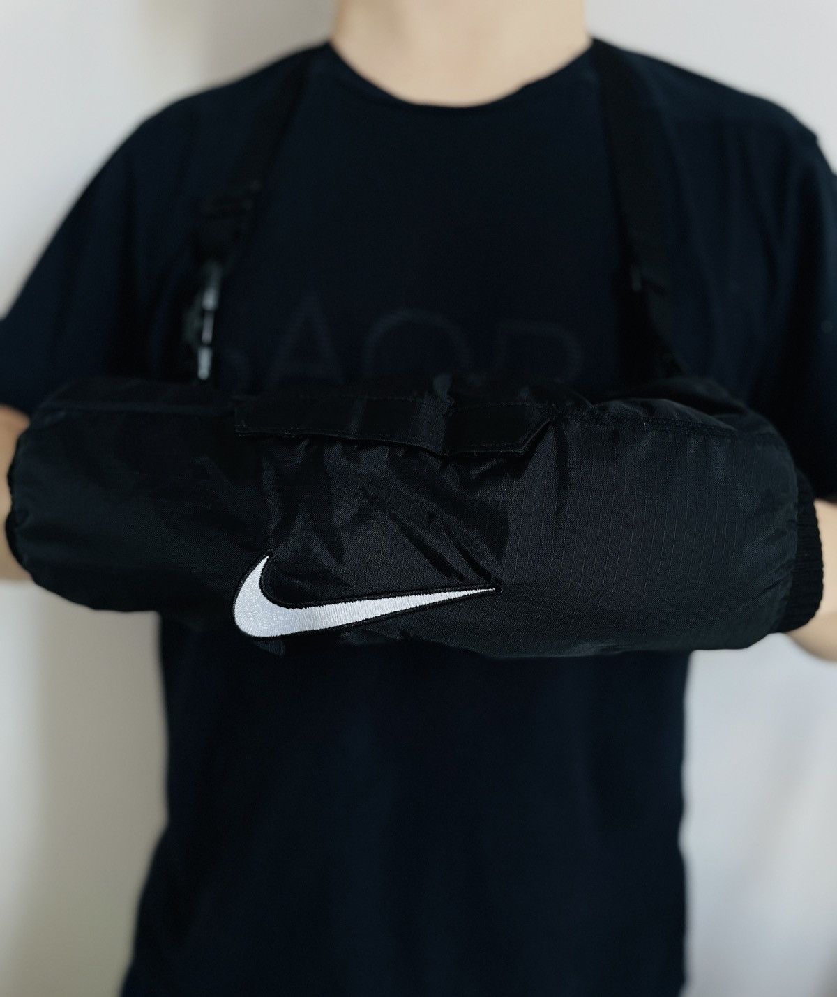 Nike hyperwarm hand warmer deals