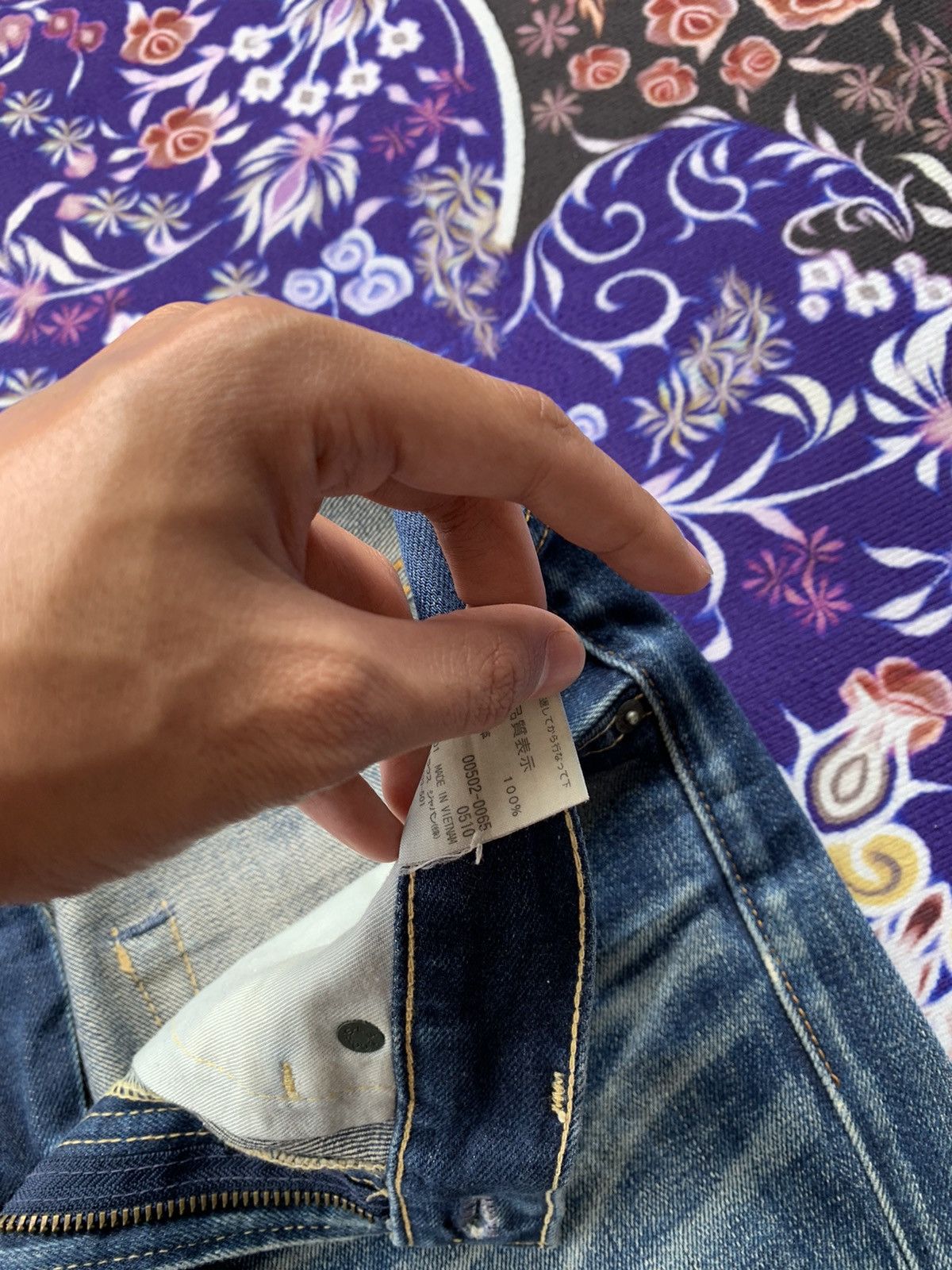 Levi's Vintage Clothing Vintage Levis 502 Distressed Denim Size US 33 - 8 Thumbnail