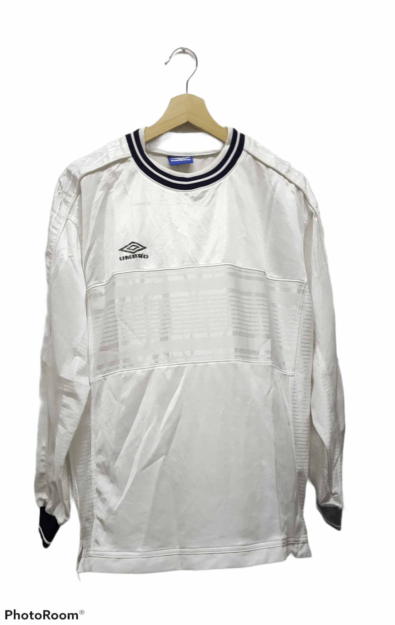 Sale🔥Umbro jersey vintage White side tape Spellout logo