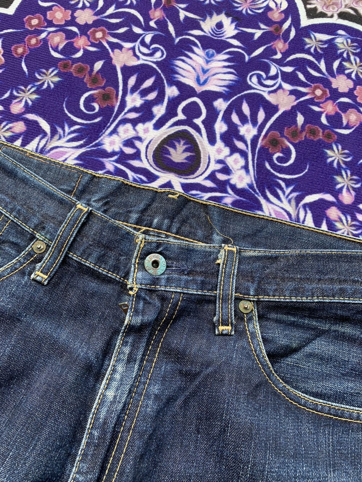 Levi's Vintage Clothing Vintage Levis 502 Size US 32 / EU 48 - 3 Thumbnail