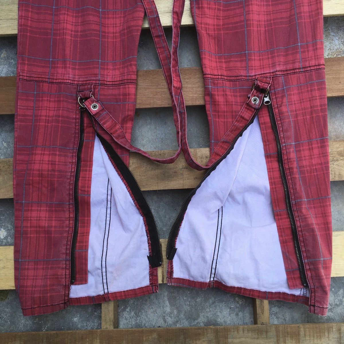 Lip Service LIP SERVICE PLAID PUNK BONDAGE PANTS Size US 41 - 22 Thumbnail