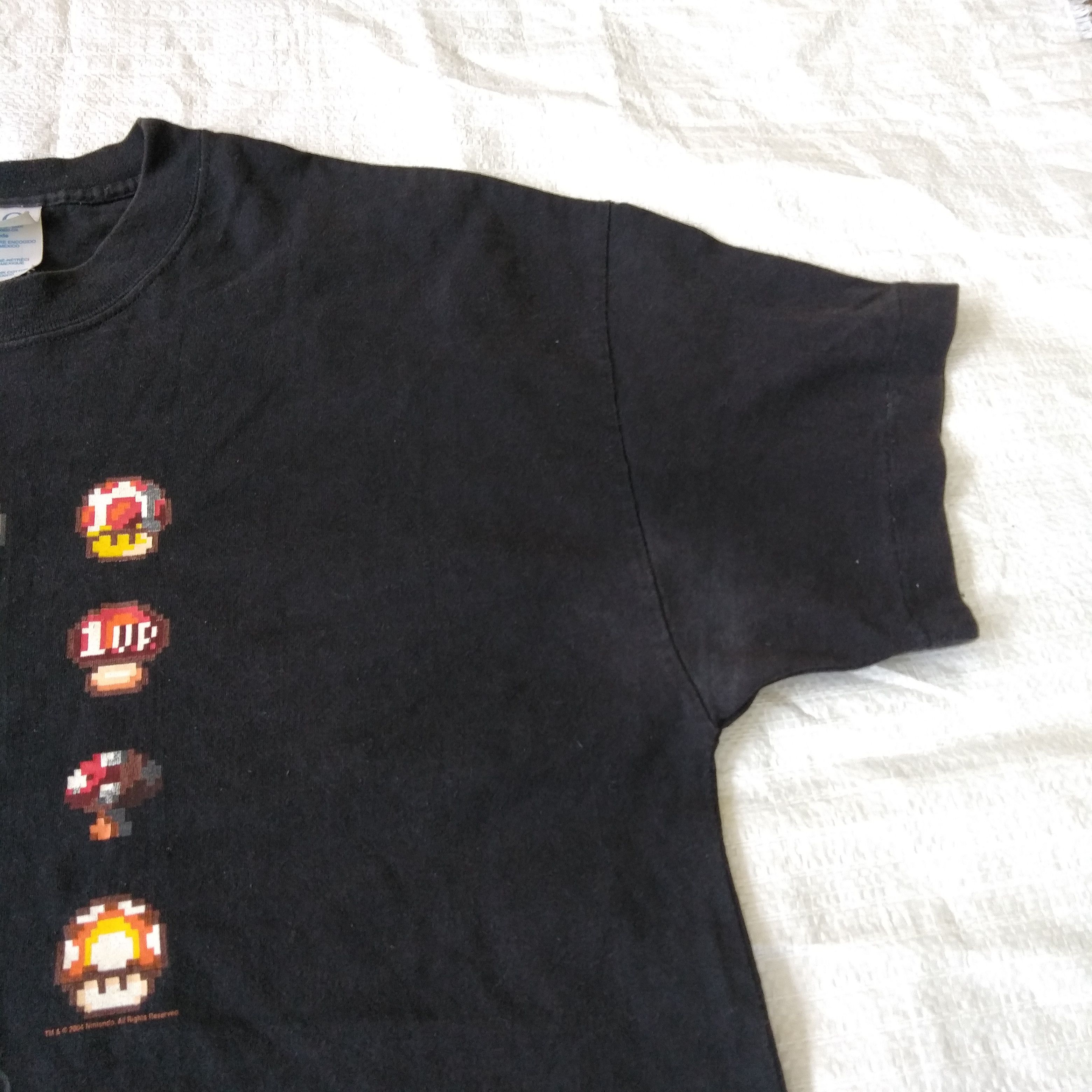 Band Tees 🔥 CRAZY RECONSTRUCTED Sunfaded 2000s NINTENDO TEE Size US L / EU 52-54 / 3 - 4 Thumbnail