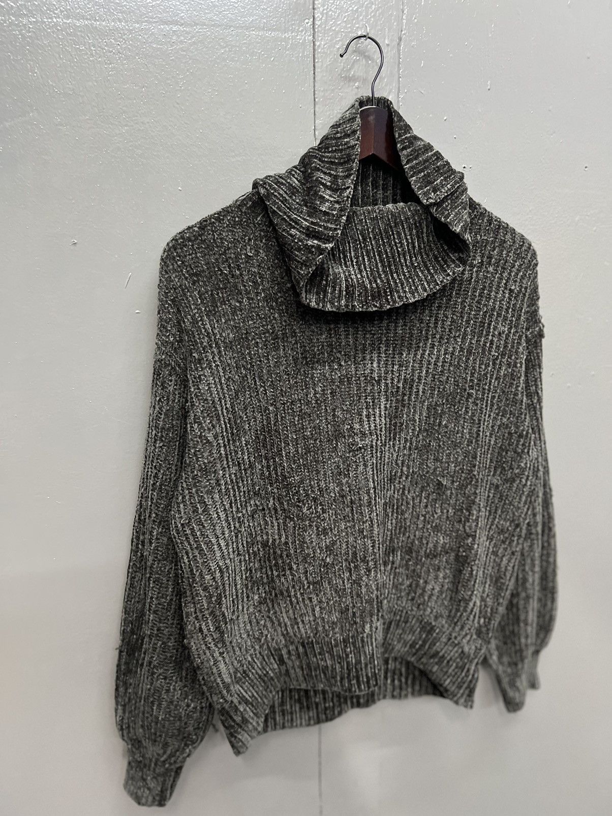 Japanese Brand STEALS🔥 TURTLENECK KNITWEAR/SWEATSHIRT Size M / US 6-8 / IT 42-44 - 2 Thumbnail