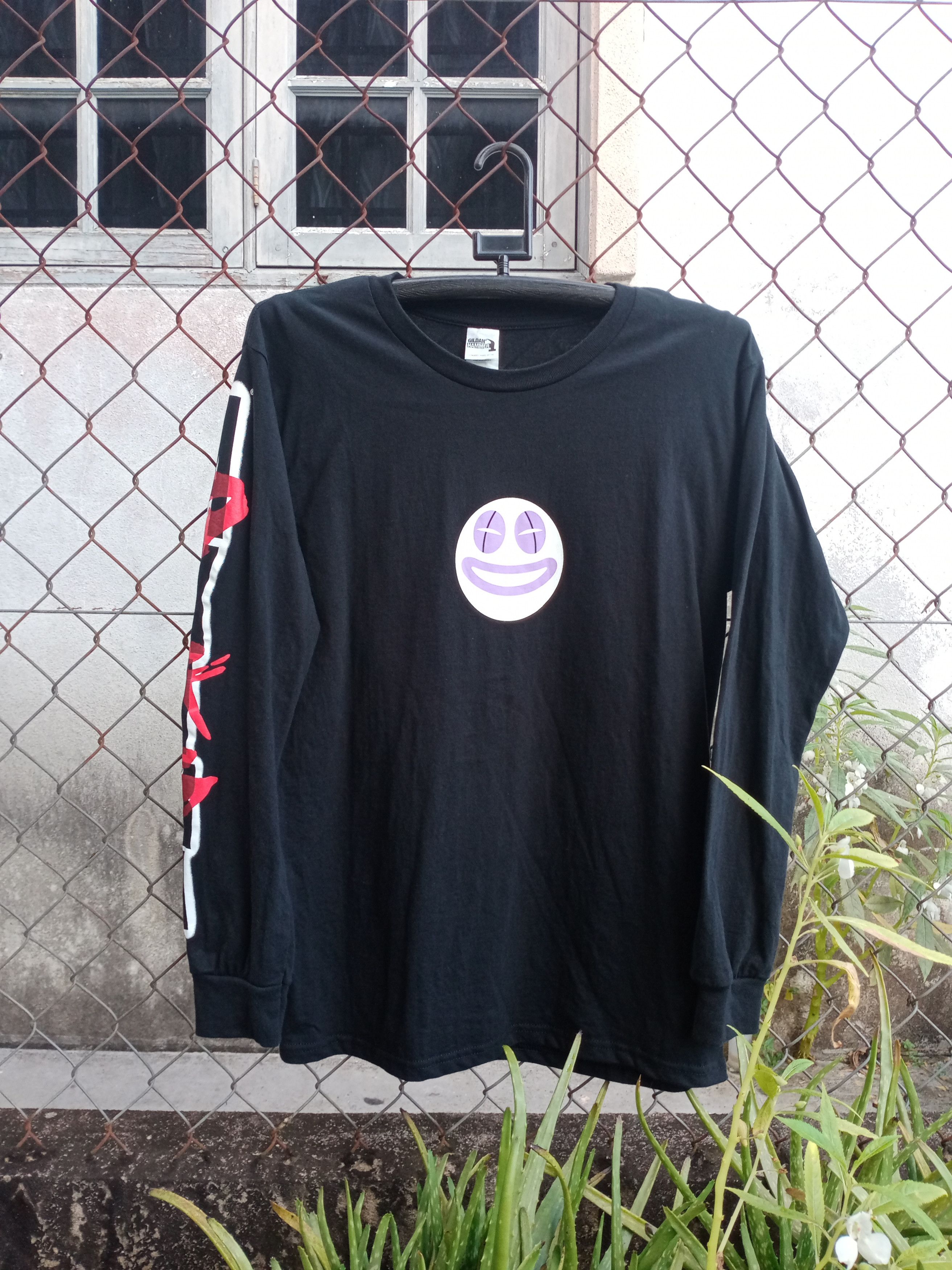 Akira joker hand print long sleeve