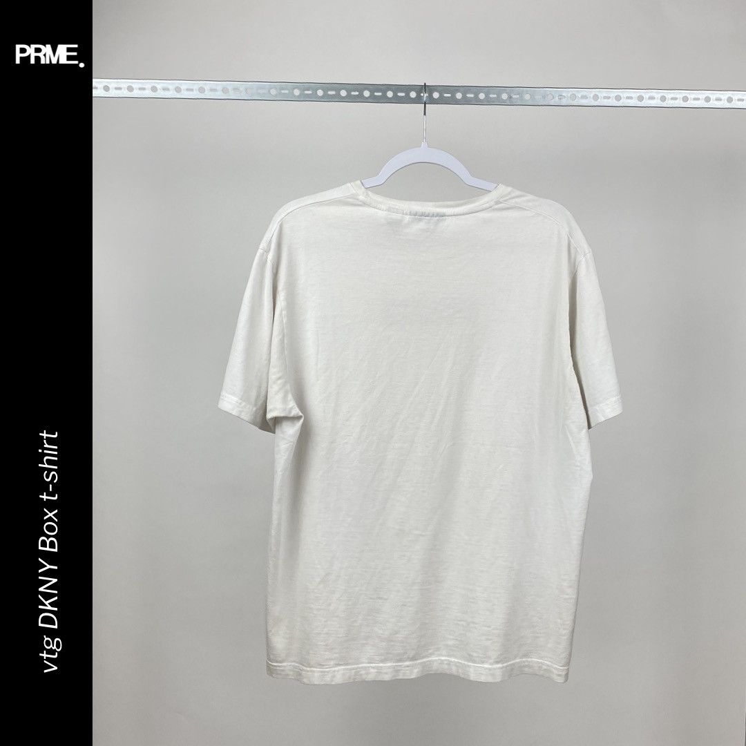 DKNY × Vintage vintage Y2K DKNY Box Logo spellout t-shirt Size US M / EU 48-50 / 2 - 8 Thumbnail
