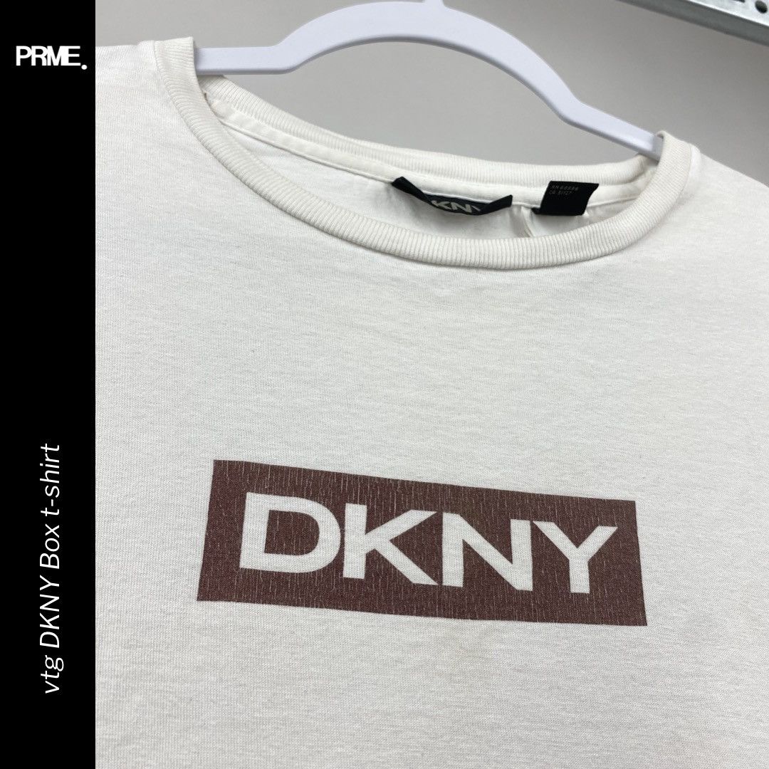 DKNY × Vintage vintage Y2K DKNY Box Logo spellout t-shirt Size US M / EU 48-50 / 2 - 4 Thumbnail