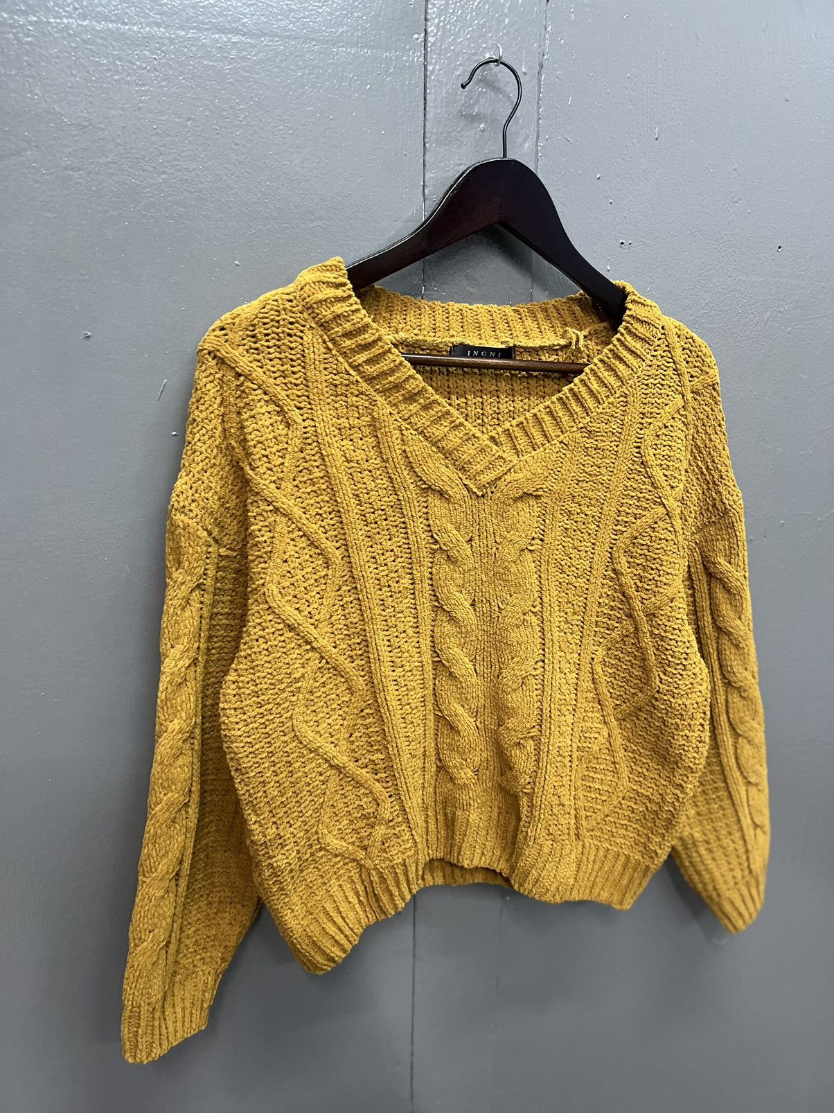 Japanese Brand STEALS🔥INGNI KNITWEAR/SWEATSHIRT FOR WOMENS Size M / US 6-8 / IT 42-44 - 2 Thumbnail