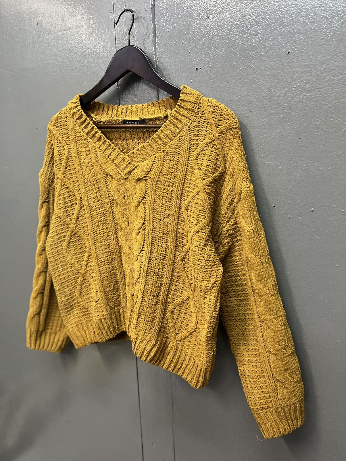 Japanese Brand STEALS🔥INGNI KNITWEAR/SWEATSHIRT FOR WOMENS Size M / US 6-8 / IT 42-44 - 3 Thumbnail