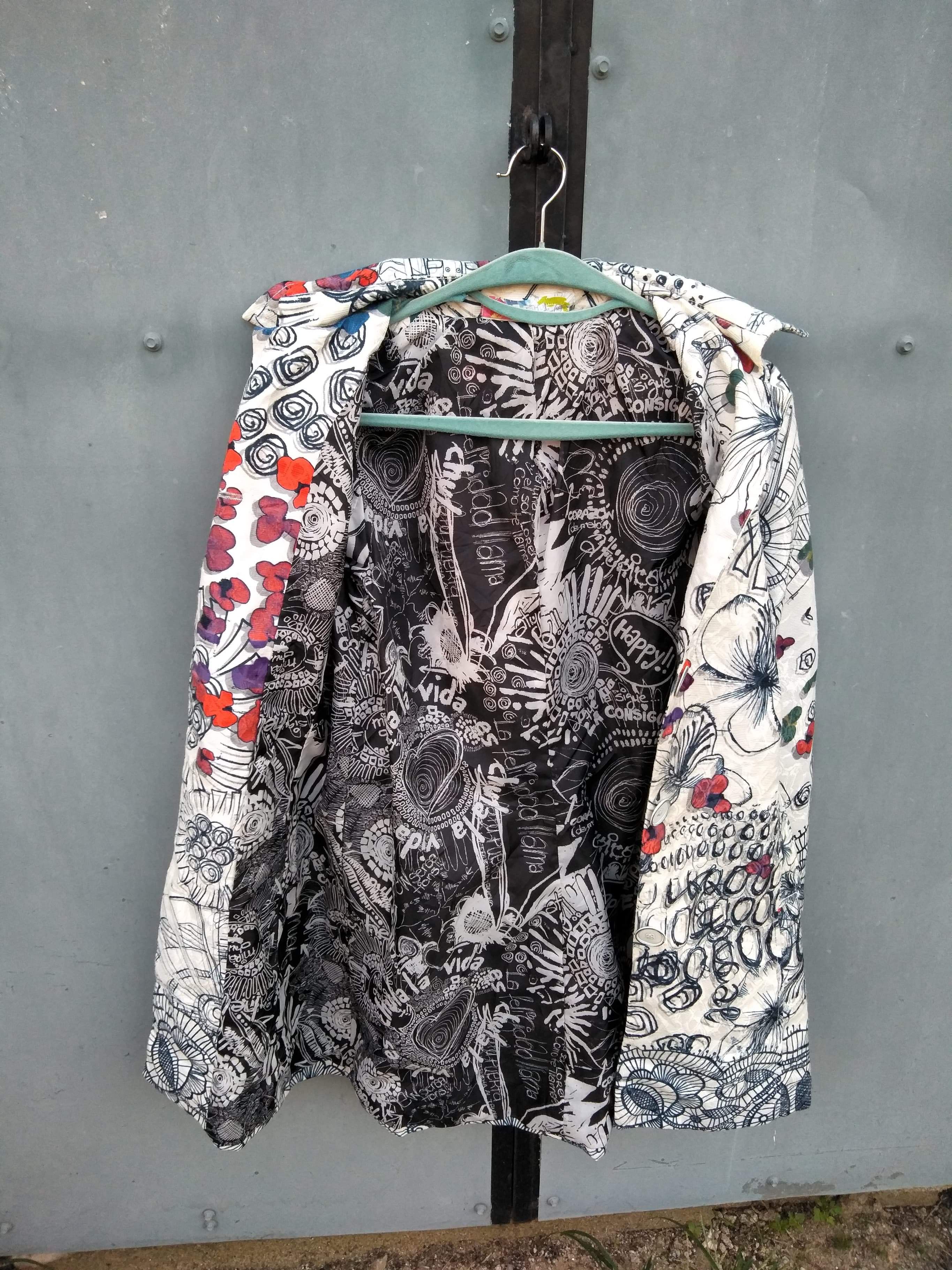Desigual LEFT BUTTONED LIGHT JACKETS OVERPRINTED Size M / US 6-8 / IT 42-44 - 2 Thumbnail