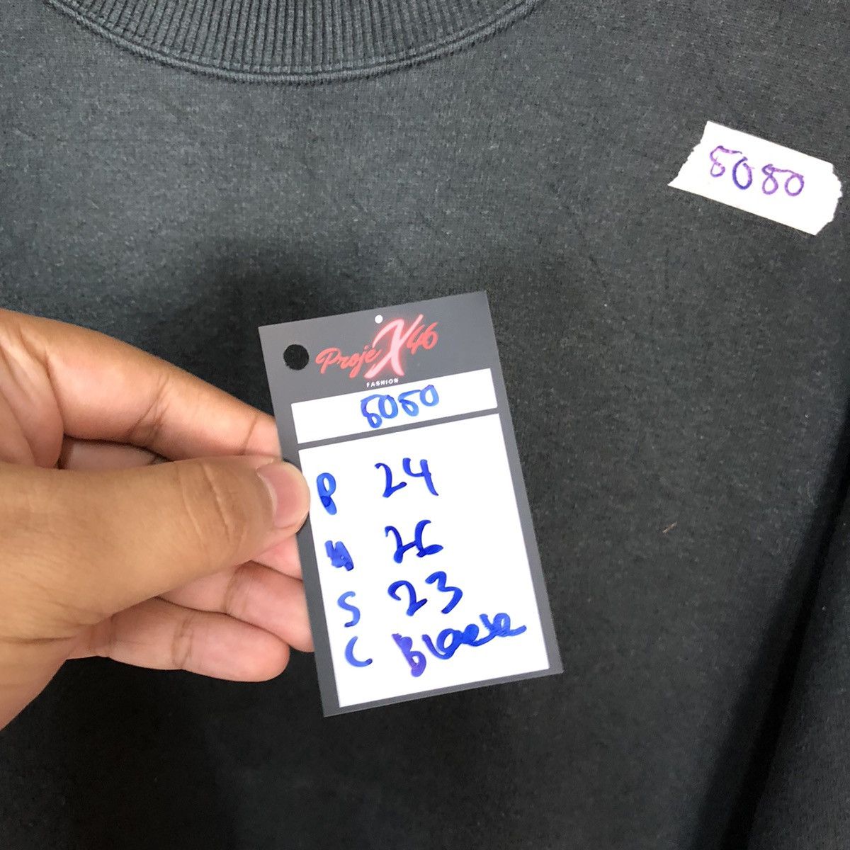 Japanese Brand × Vintage Big Logo Japan Black Sweatshirt #5050 Size US L / EU 52-54 / 3 - 9 Thumbnail