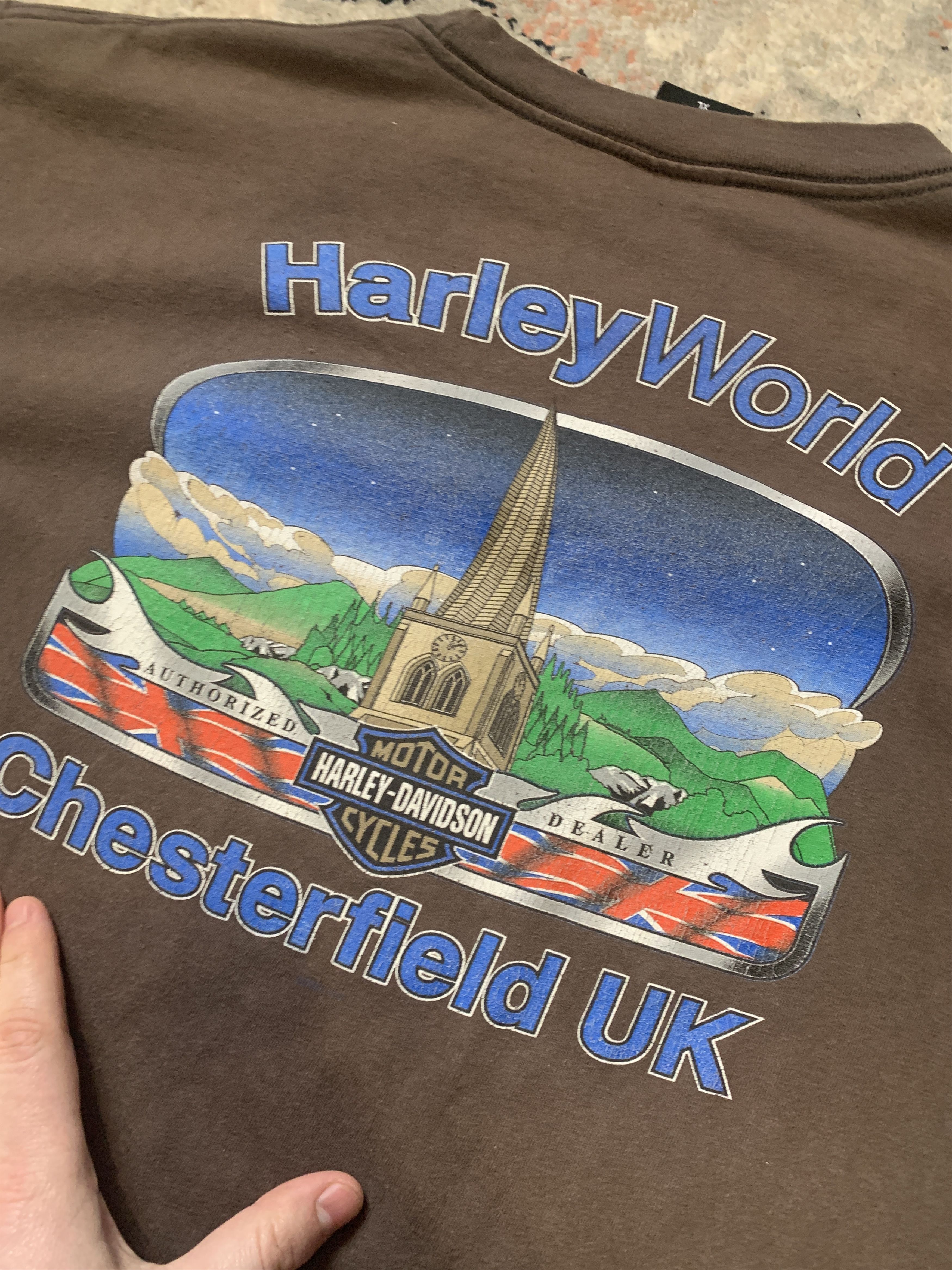 Harley Davidson × Vintage Harley-Davidson Chesterfield UK Vintage Made In USA Tee Size US XL / EU 56 / 4 - 9 Thumbnail