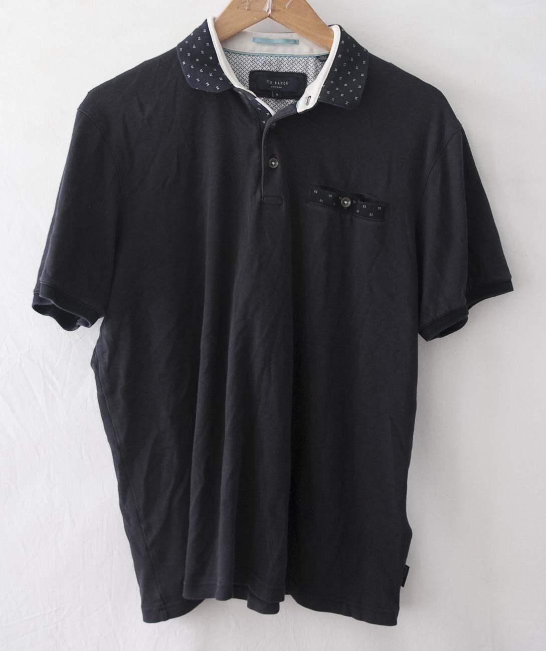 Ted Baker Ted Baker Polo Black Size 4 /L Size US L / EU 52-54 / 3 - 1 Thumbnail