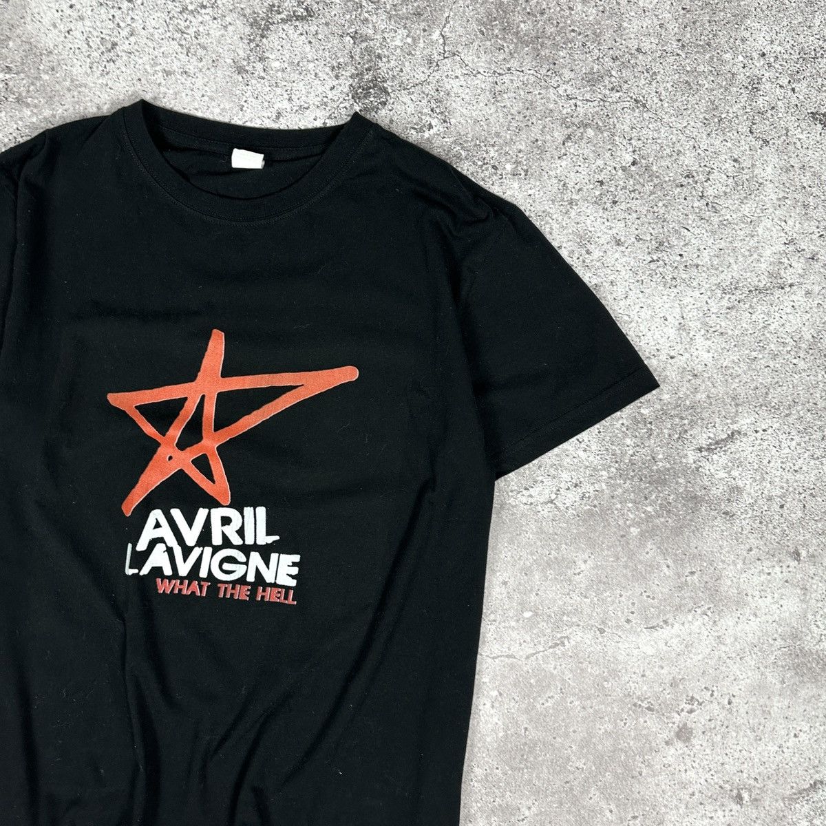 Band Tees Vintage 00s Y2K Avril Lavigne What The Hell Rock band tee Size US M / EU 48-50 / 2 - 2 Thumbnail