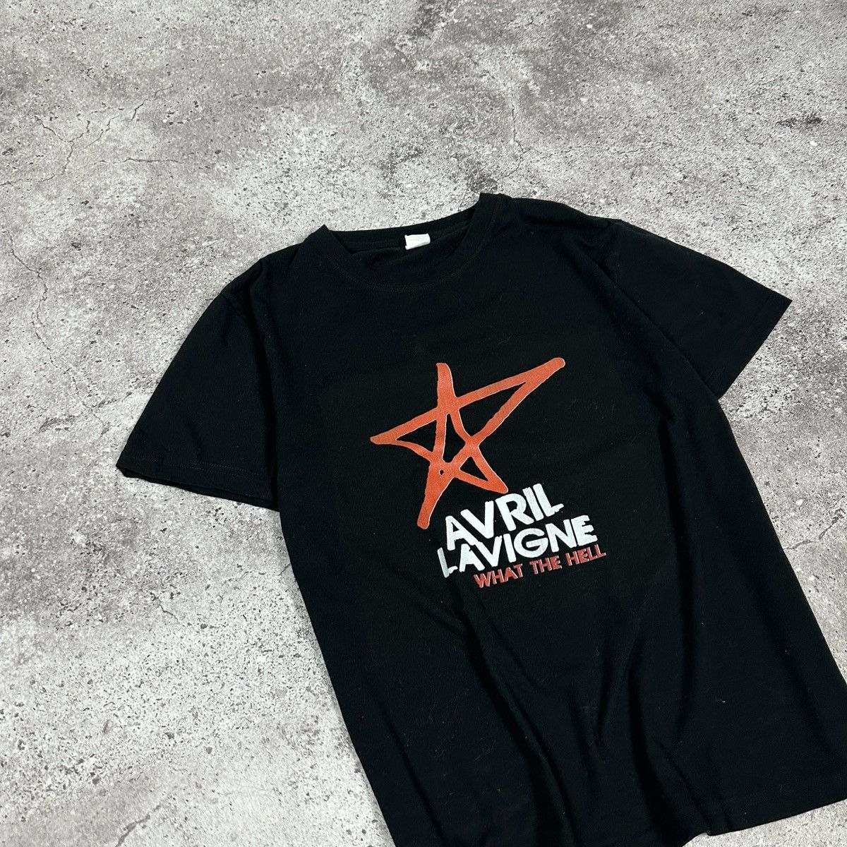 Band Tees Vintage 00s Y2K Avril Lavigne What The Hell Rock band tee Size US M / EU 48-50 / 2 - 3 Thumbnail