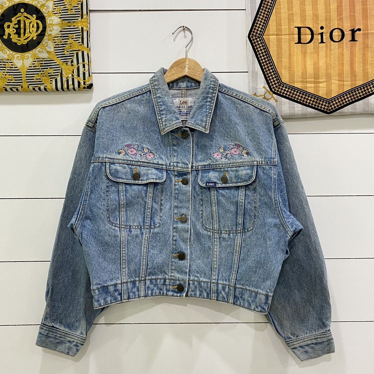 Vintage Lee Floral Embroidered Women Cropped Denim Jacket