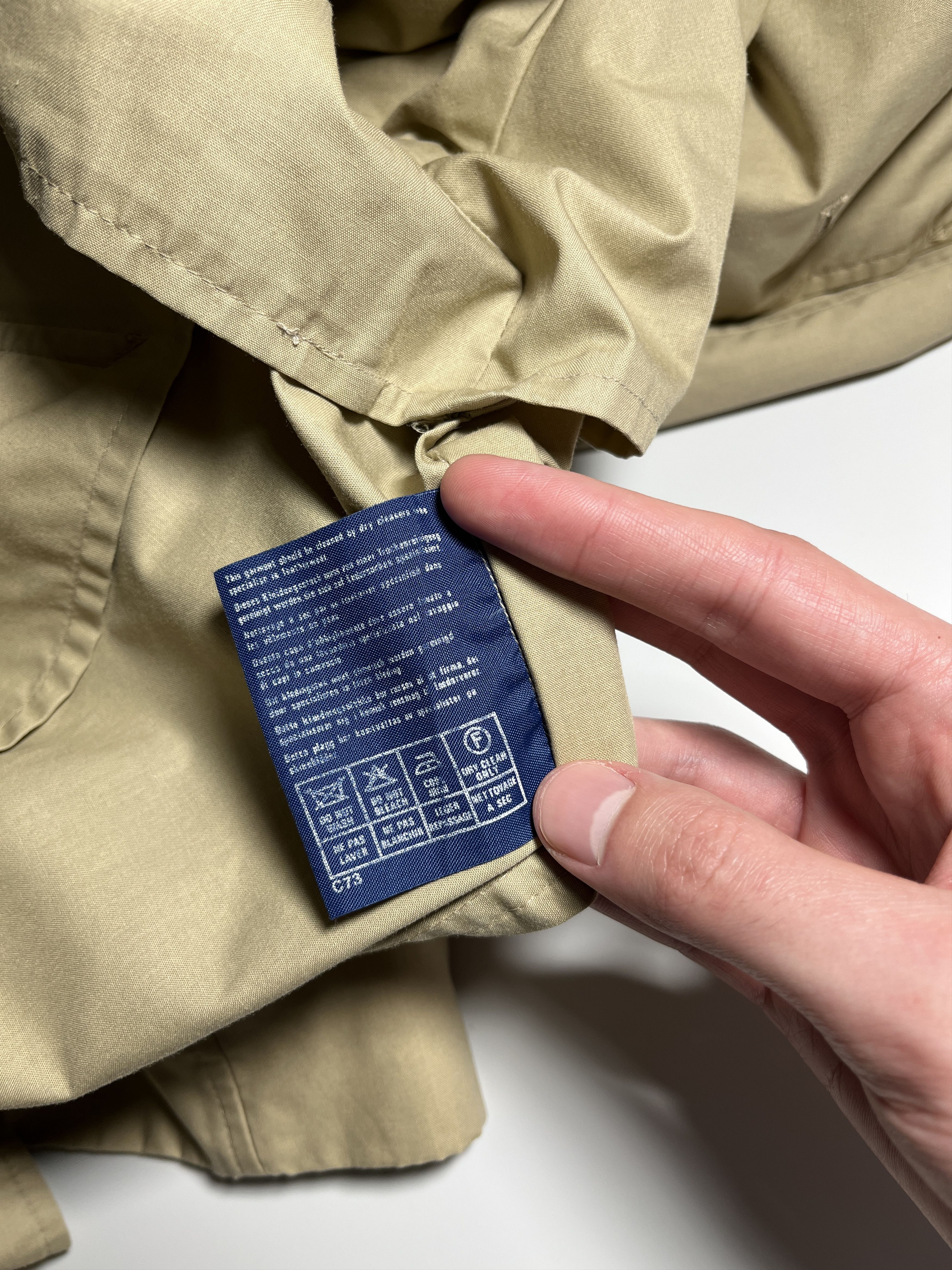 Burberry × Vintage Vintage 90s Burberrys Beige Trench Coat Size XL Size US XL / EU 56 / 4 - 13 Thumbnail