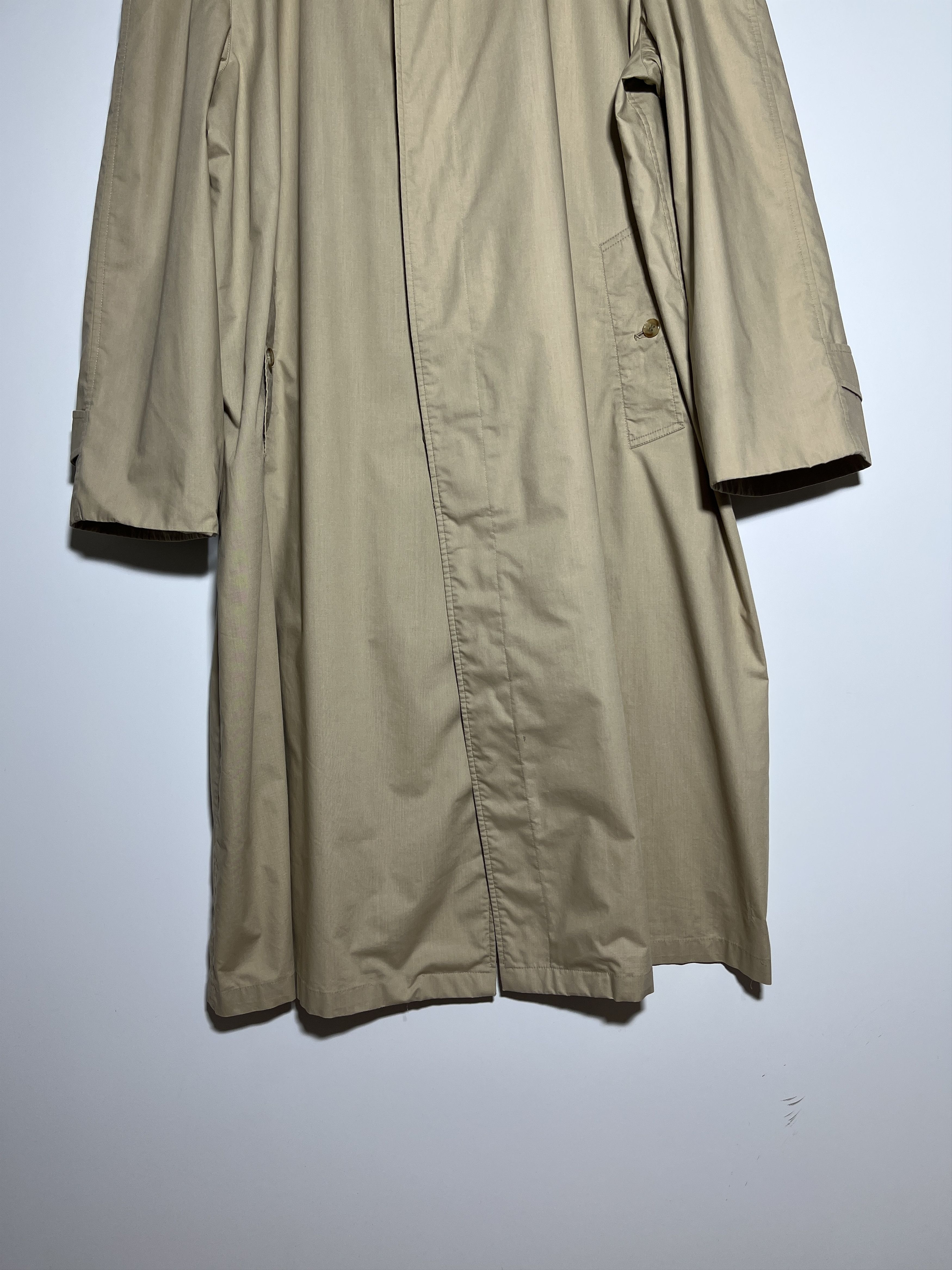 Burberry × Vintage Vintage 90s Burberrys Beige Trench Coat Size XL Size US XL / EU 56 / 4 - 6 Thumbnail