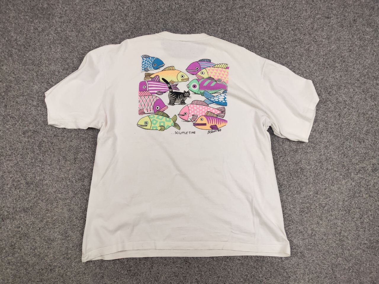 Vintage Vintage 90's Crazy Shirts Hawaii So many Fish USA T Shirt Size US XL / EU 56 / 4 - 15 Thumbnail