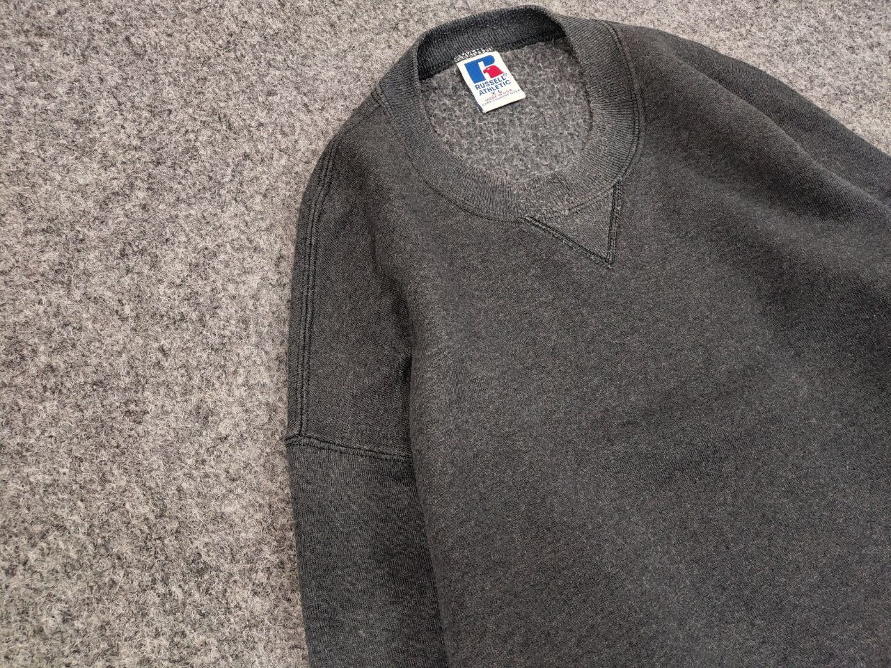 Russell Athletic Vintage 90's Russell Athletic USA Blank Crewneck Sweatshirt Size US XL / EU 56 / 4 - 7 Thumbnail