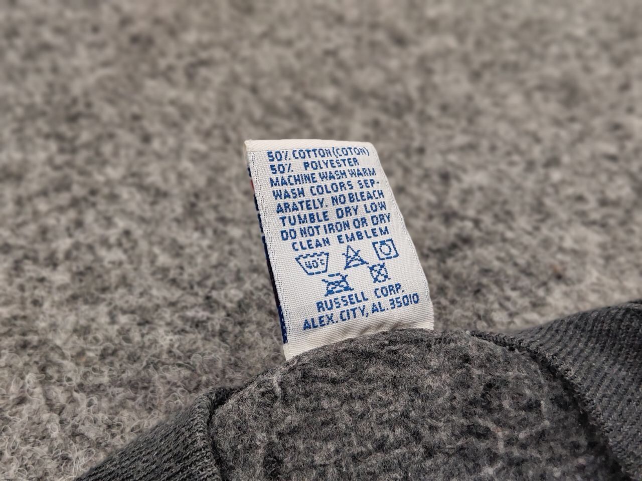 Russell Athletic Vintage 90's Russell Athletic USA Blank Crewneck Sweatshirt Size US XL / EU 56 / 4 - 20 Thumbnail