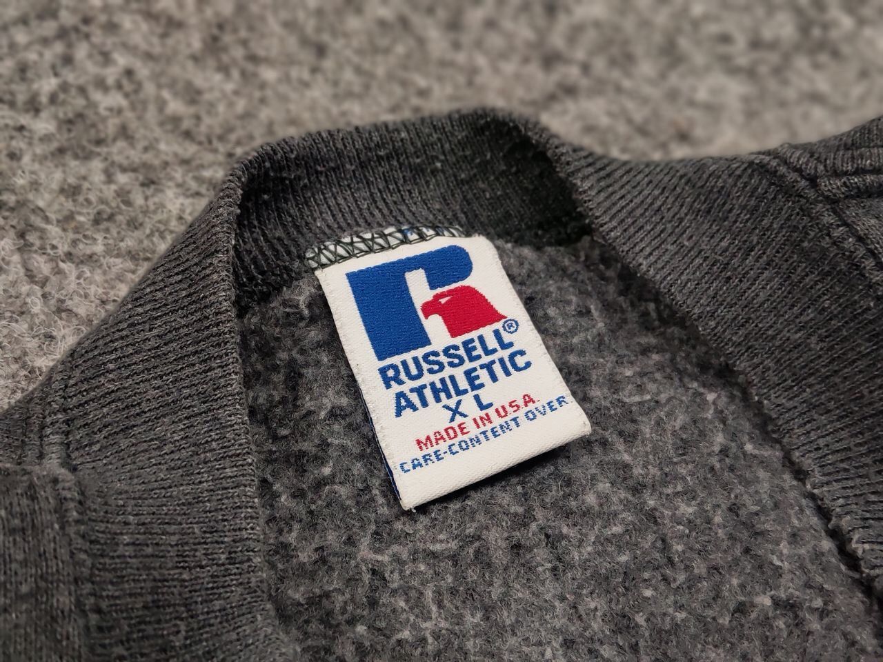 Russell Athletic Vintage 90's Russell Athletic USA Blank Crewneck Sweatshirt Size US XL / EU 56 / 4 - 19 Thumbnail