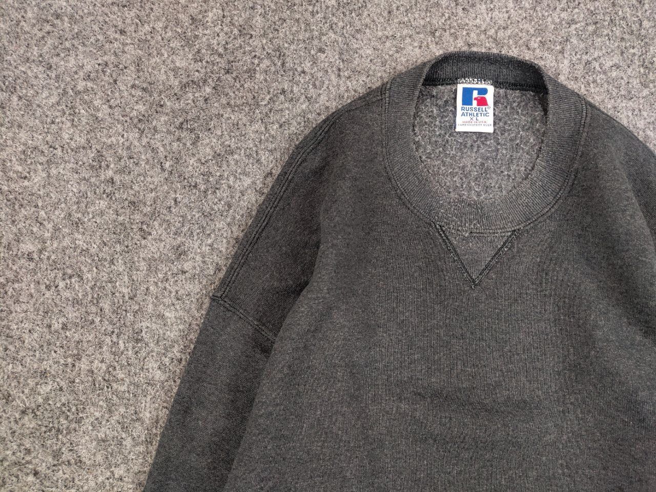 Russell Athletic Vintage 90's Russell Athletic USA Blank Crewneck Sweatshirt Size US XL / EU 56 / 4 - 11 Thumbnail