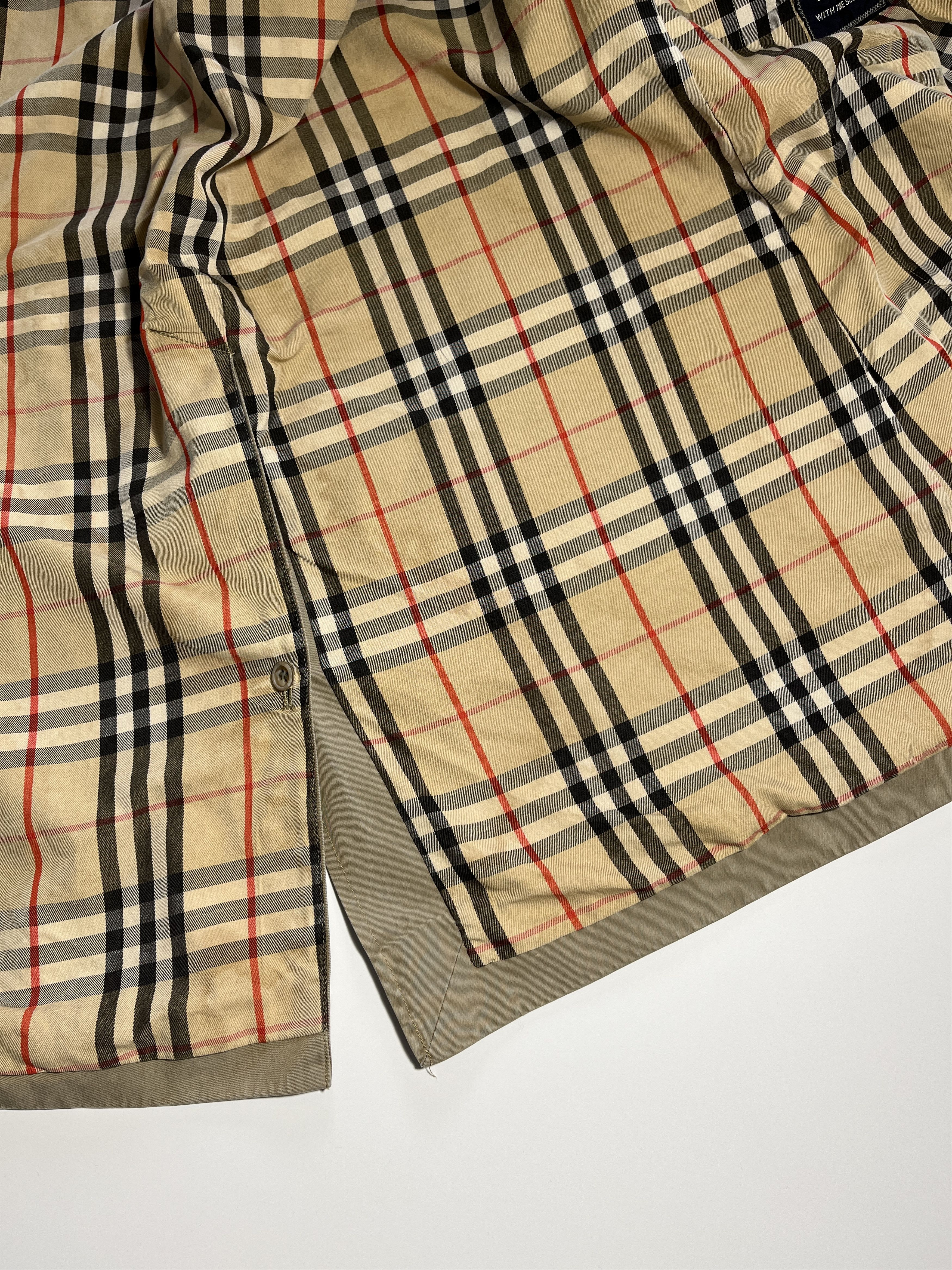 Burberry Vintage 90s Burberrys Nova Check Beige Trench Coat Size M Size US M / EU 48-50 / 2 - 19 Thumbnail