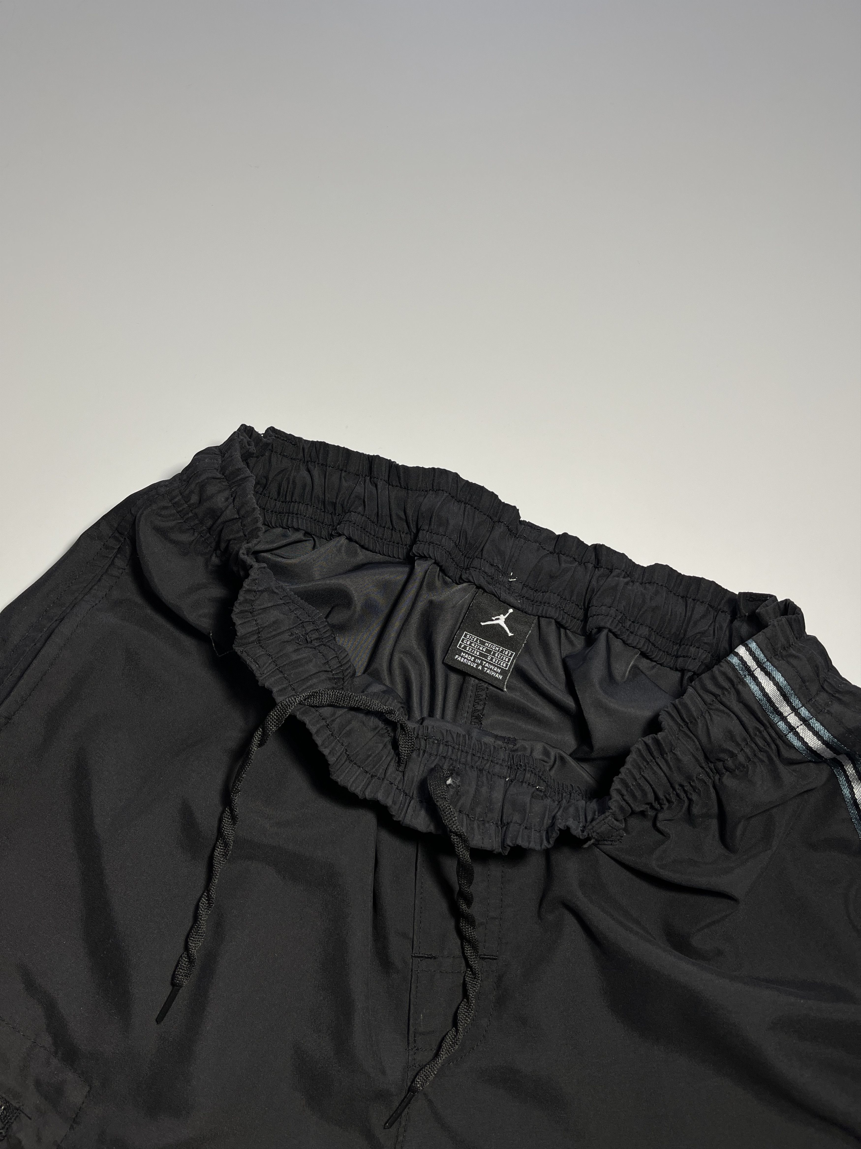 Jordan Brand × Nike × Vintage Vintage 90s Nike Air Jordan Cargo Pocket Baggy Track Pants Size US 34 / EU 50 - 8 Thumbnail
