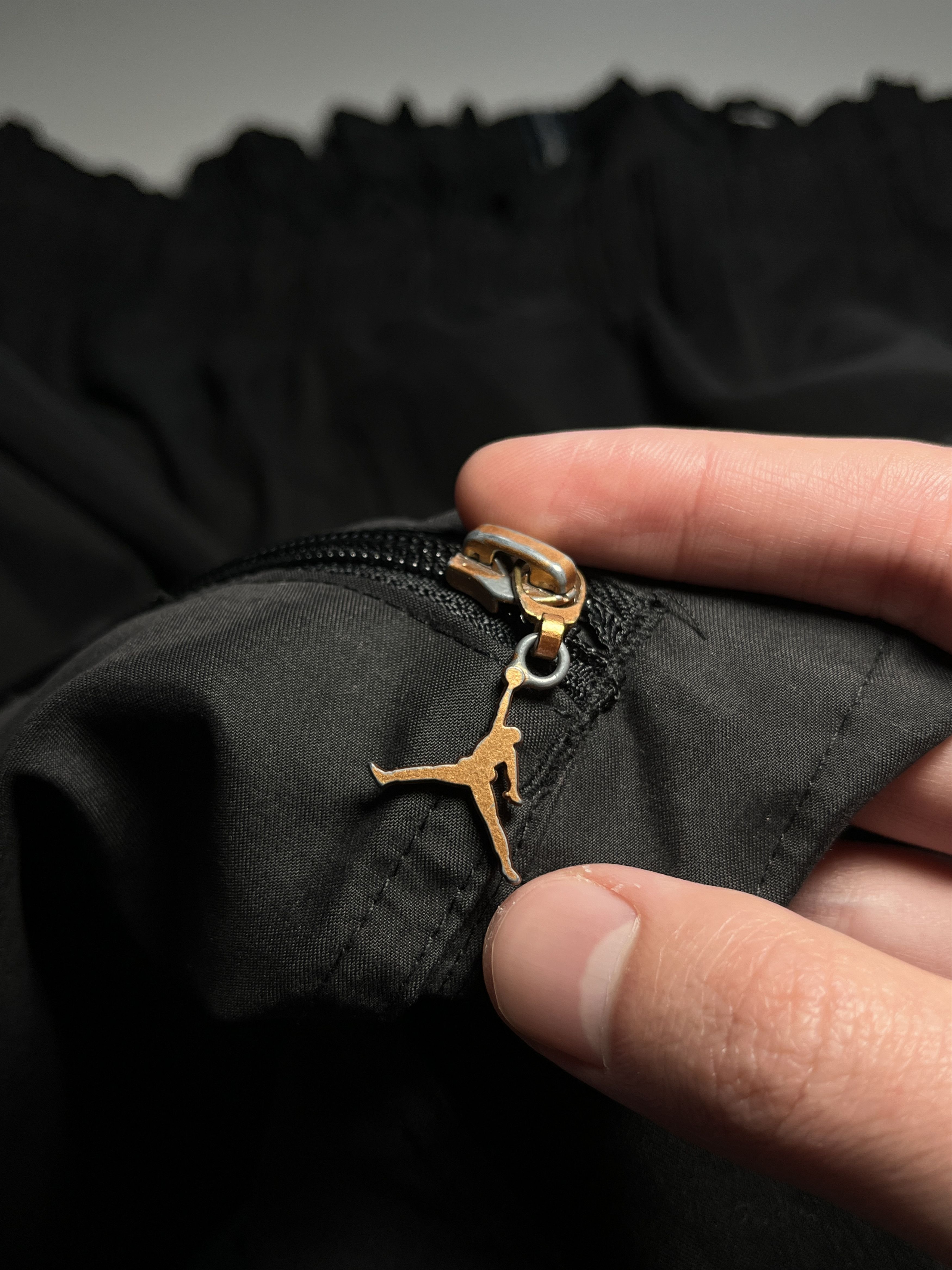 Jordan Brand × Nike × Vintage Vintage 90s Nike Air Jordan Cargo Pocket Baggy Track Pants Size US 34 / EU 50 - 11 Thumbnail