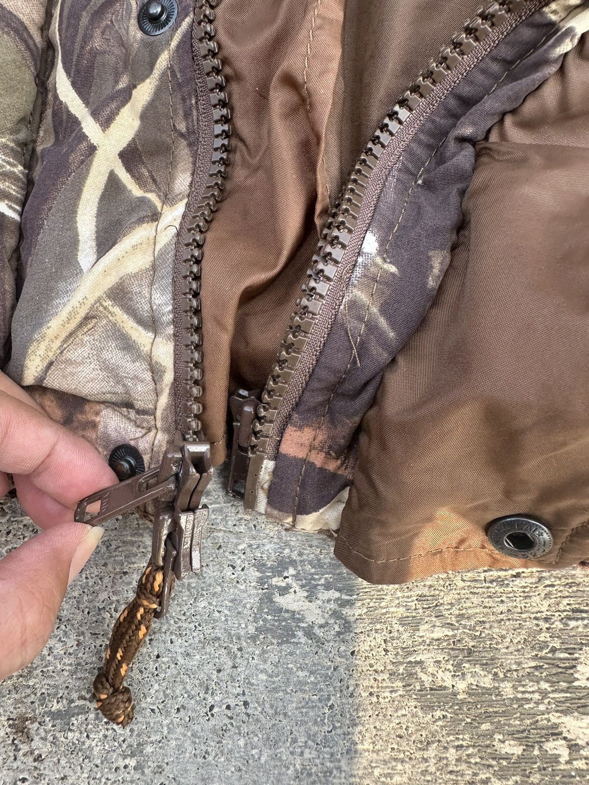 Vintage VINTAGE DUCKS UNLIMITED REALTREE CAMO RAIN BLOCKER MOUNTAIN Size US XL / EU 56 / 4 - 9 Thumbnail