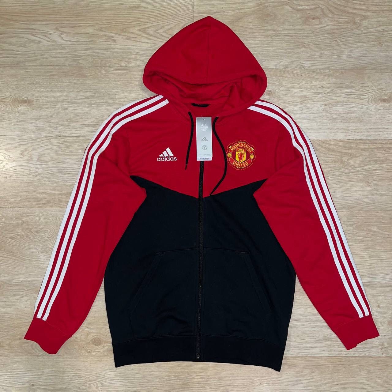 Adidas MANCHESTER UNITED ADIDAS 2021/2023 FOOTBALL ZIP HOODIE Size US M / EU 48-50 / 2 - 1 Thumbnail