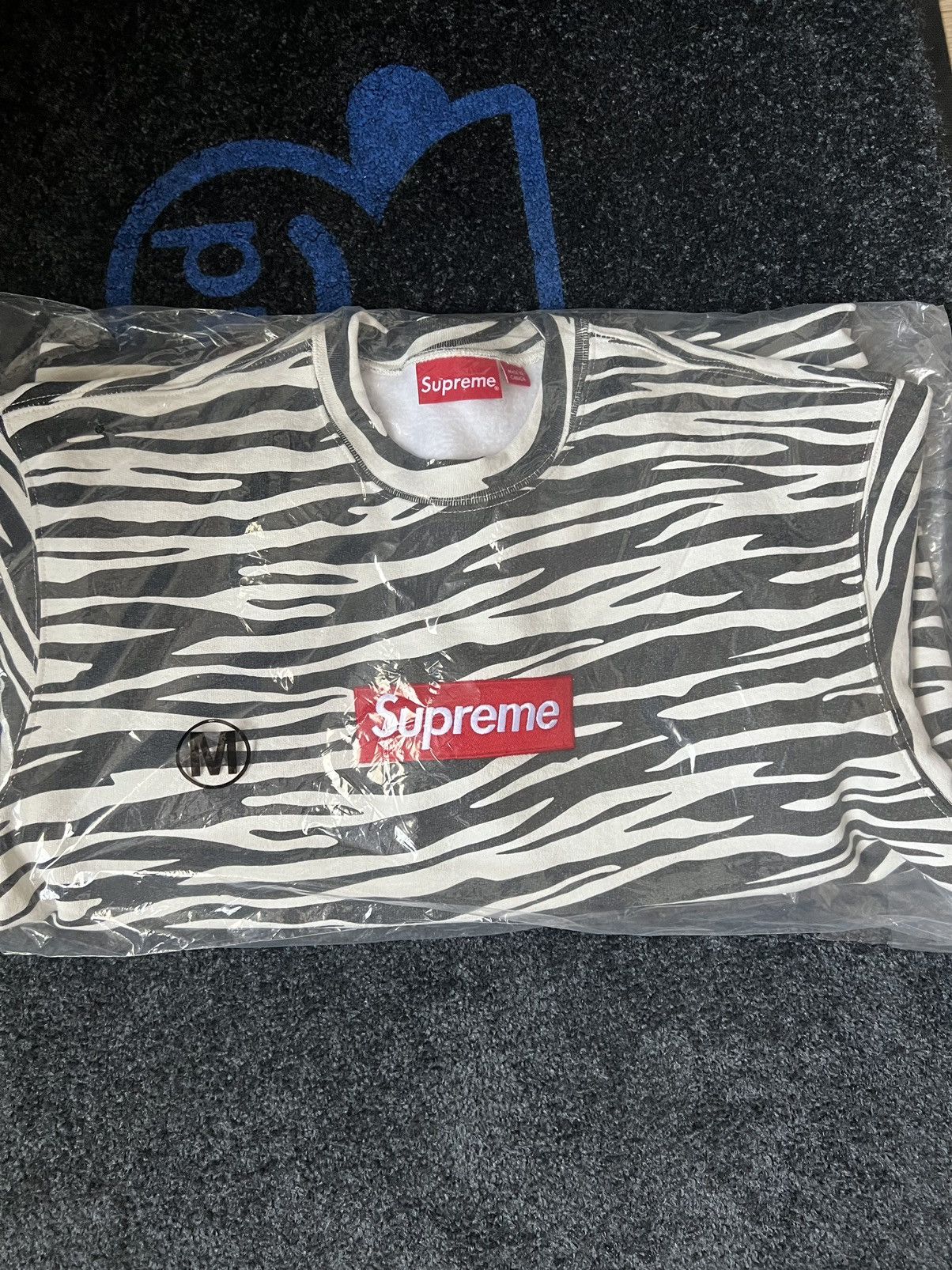 Supreme Box Logo Crewneck ZEBRA