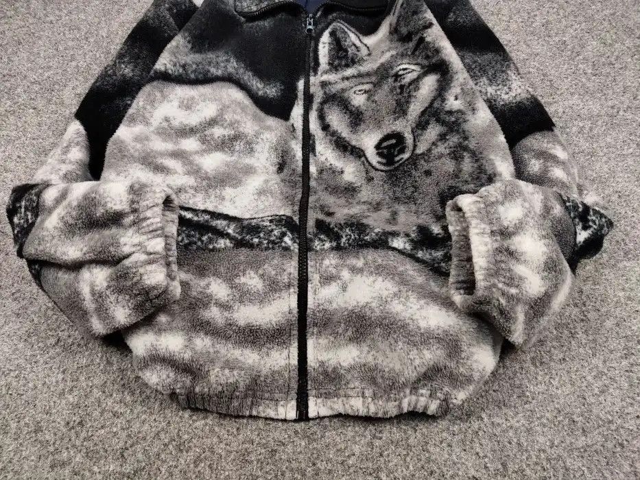 Japanese Brand Vintage 90's Fleece Zip Jacket Over Art Winter Wolf Hype Size US S / EU 44-46 / 1 - 6 Thumbnail
