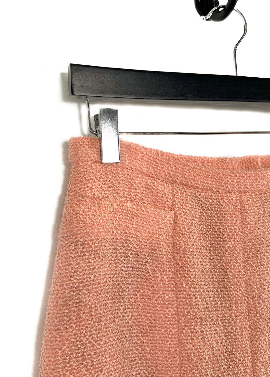 Chanel Chanel 00T Coral Chiffon Accent Tweed Skirt Size 28" / US 6 / IT 42 - 3 Thumbnail